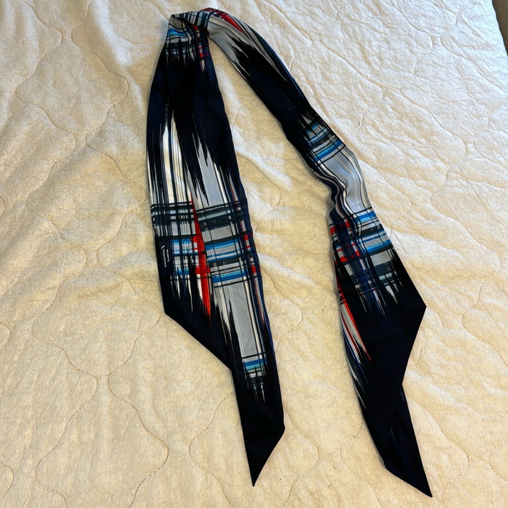 American Airlines scarf